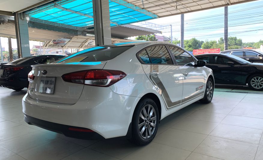 KIA CERATO 2016, MT