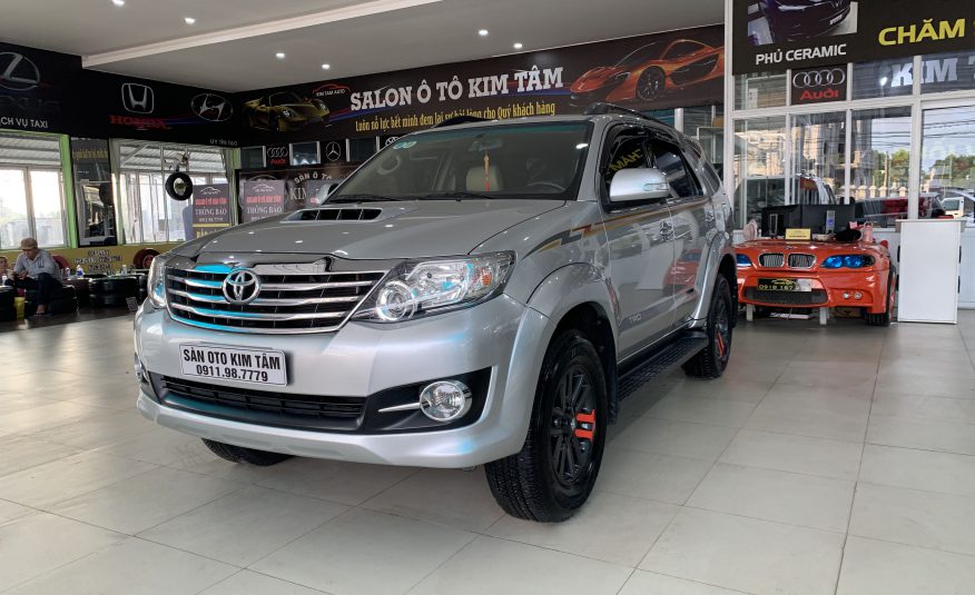 TOYOTA FORTUNER 2015 MÁY DẦU, MT