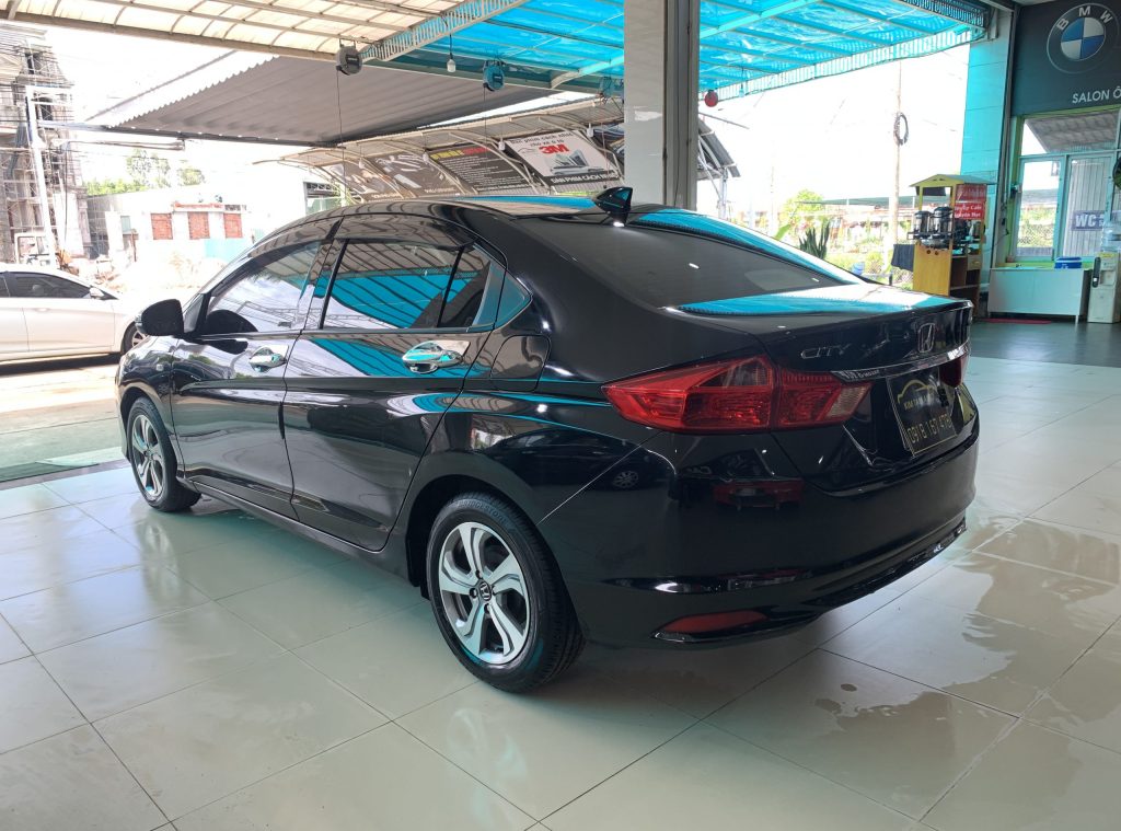 Xế Hộp Salon Ô tô