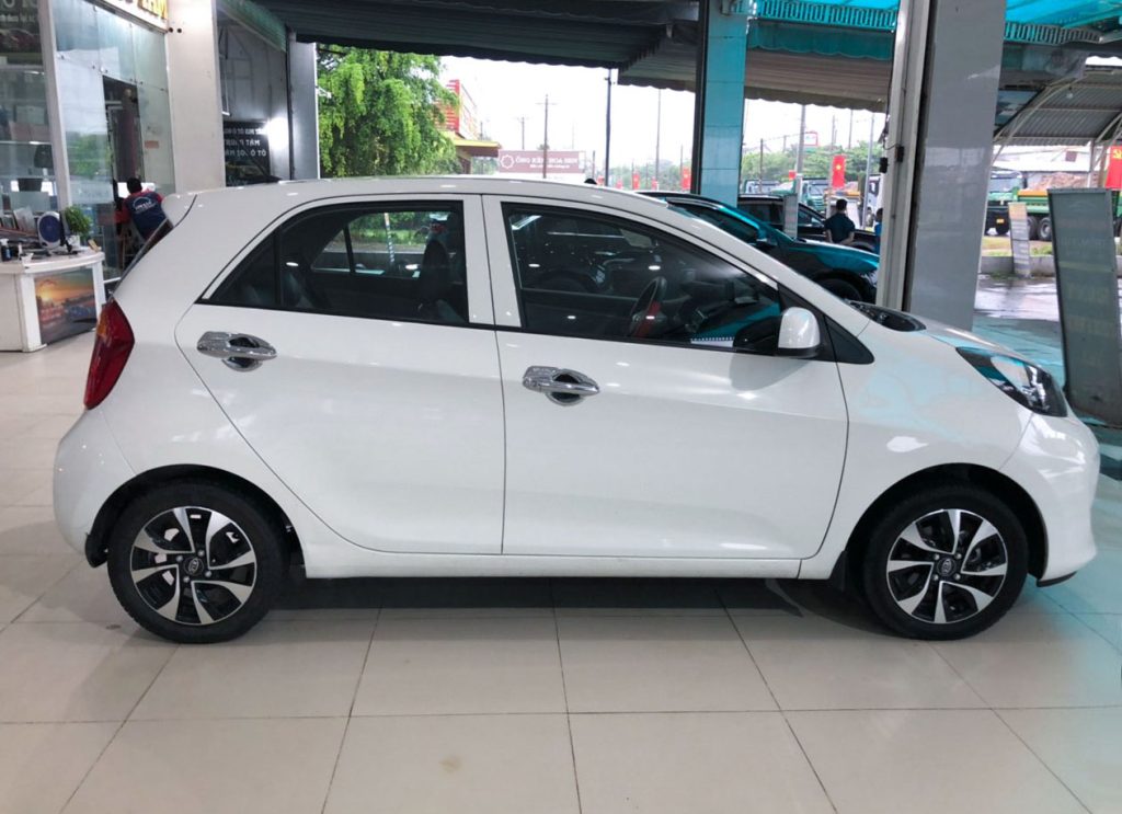 Xế Hộp Salon Ô tô