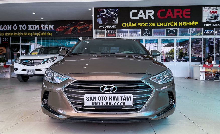 HYUNDAI ELANTRA 2016, AT