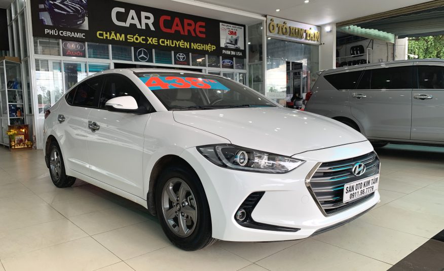 HYUNDAI ELANTRA 2018, MT