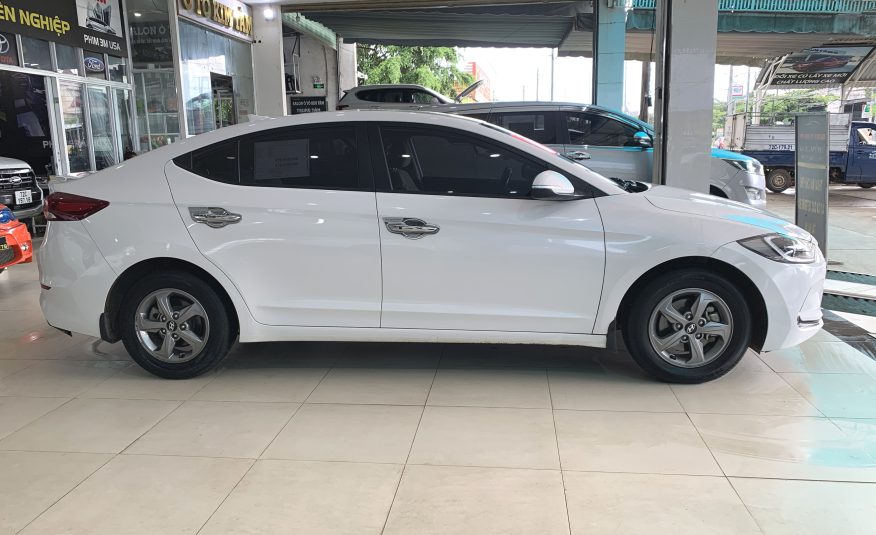 HYUNDAI ELANTRA 2018, MT