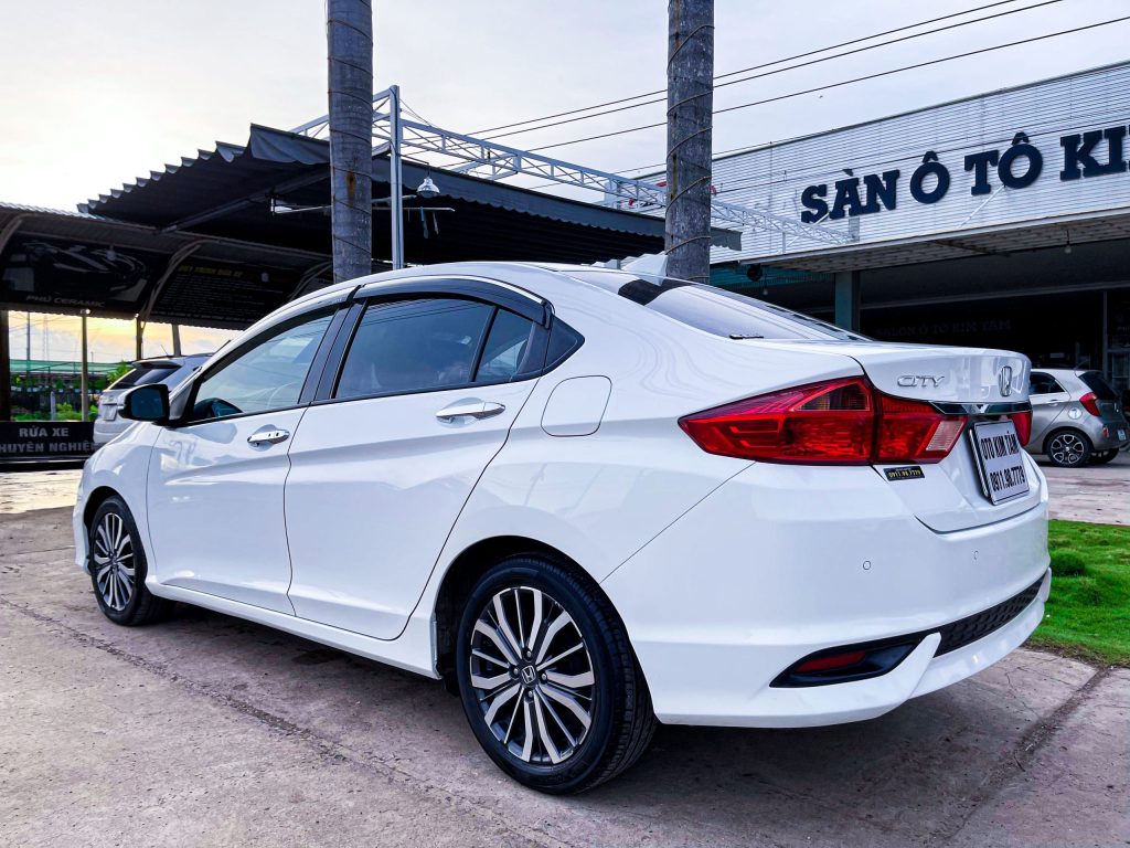Xế Hộp Salon Ô tô