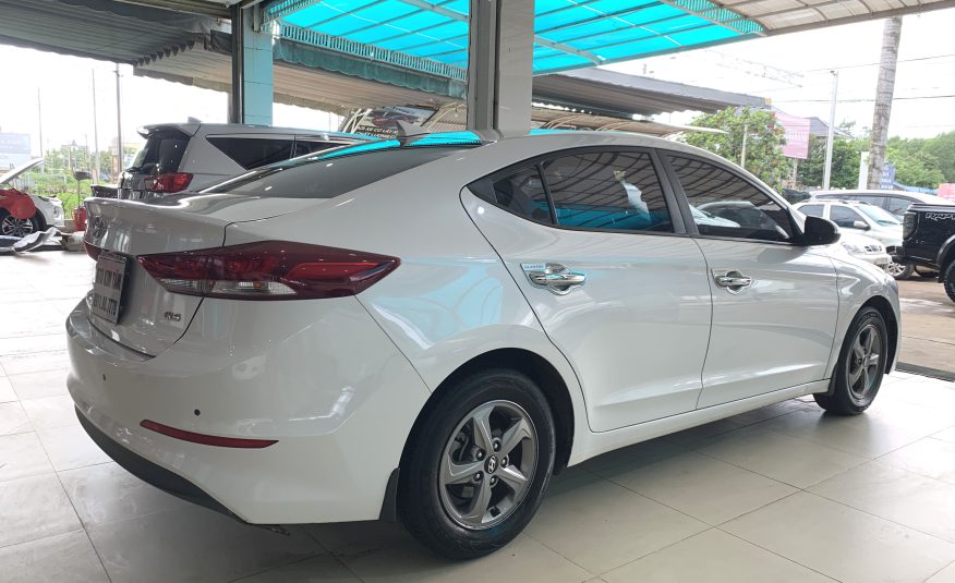 HYUNDAI ELANTRA 2018, MT