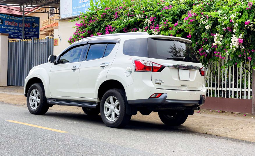 ISUZU MUX 2016, NHẬP KHẨU