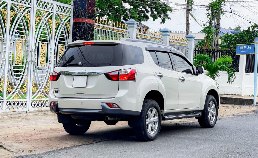 ISUZU MUX 2016, NHẬP KHẨU